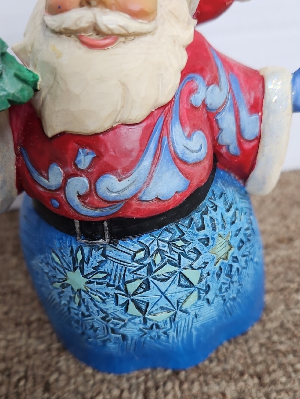 Heartwood Creek Jim Shore Santa 5" "O Christmas Tree, I Love Thee" - Picture 2 of 4